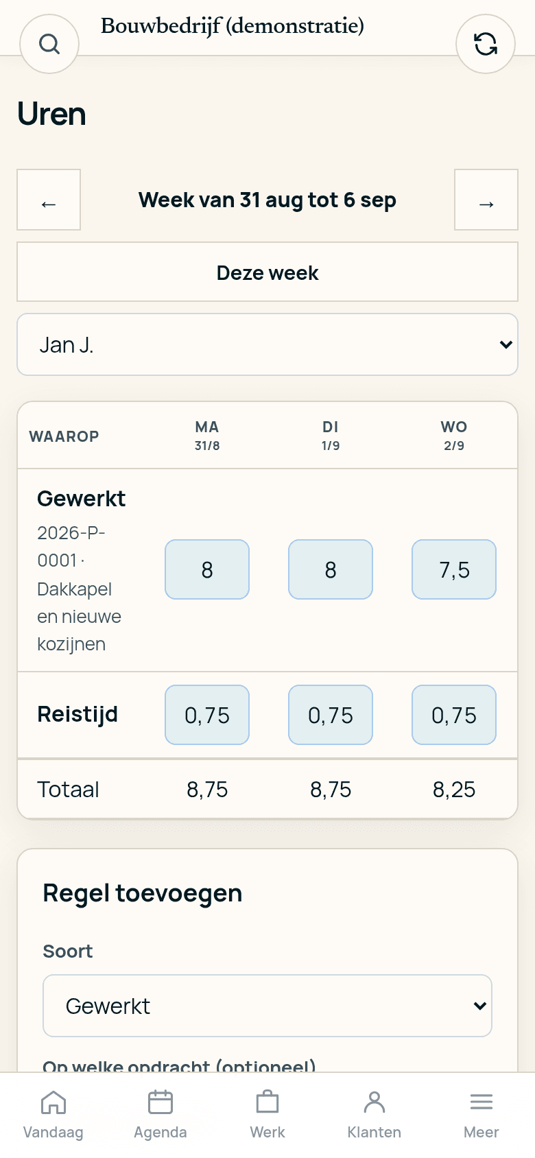 De urenstaat op een telefoon.