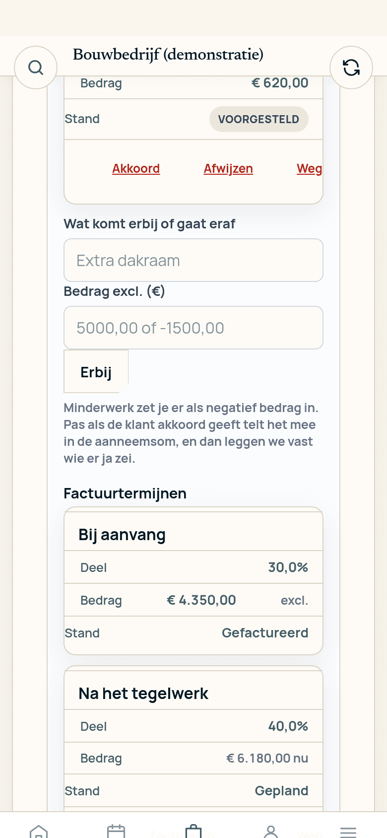 Een werkbon op een telefoon, met de handtekening van de klant eronder.