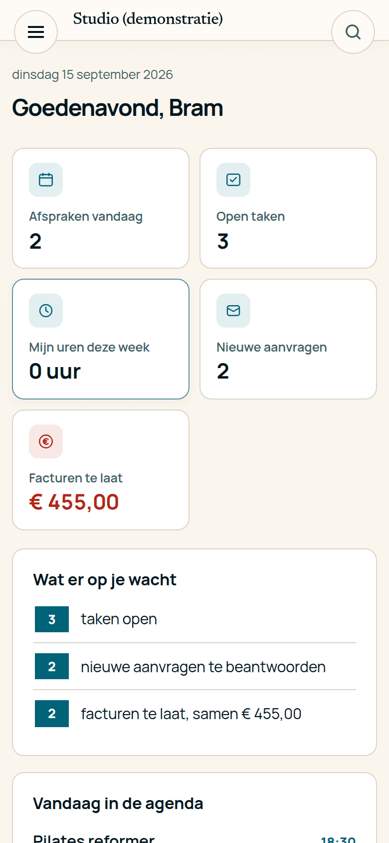 Het beginscherm van de demonstratiestudio op een telefoon: wat er vandaag staat, wat er open staat en wat er nog binnen moet komen.